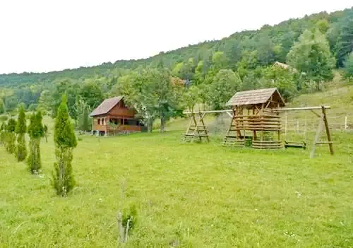 Sub Cetate - Casa de vacanță Nyergesmege|Zeteváralja - Nyergesmege Kulcsosház Zeteváralja 559549 thumb