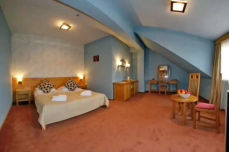 Odorheiu Secuiesc - Hotel Gondűző****| Székelyudvarhely - Gondűző Szálló **** Székelyudvarhely 642418 thumb