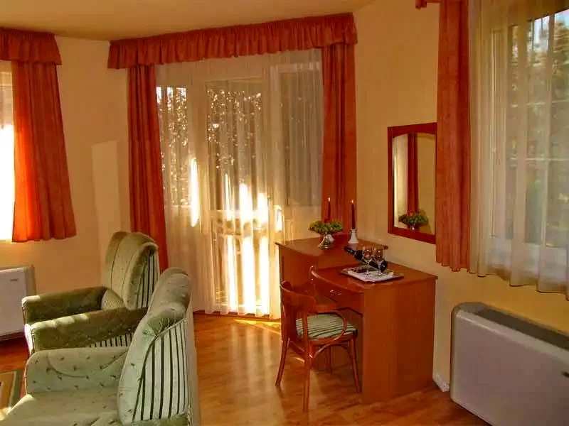 Hajdúszoboszló / Karádi Boutique Hotel  Hajdúszoboszló 157777 thumb