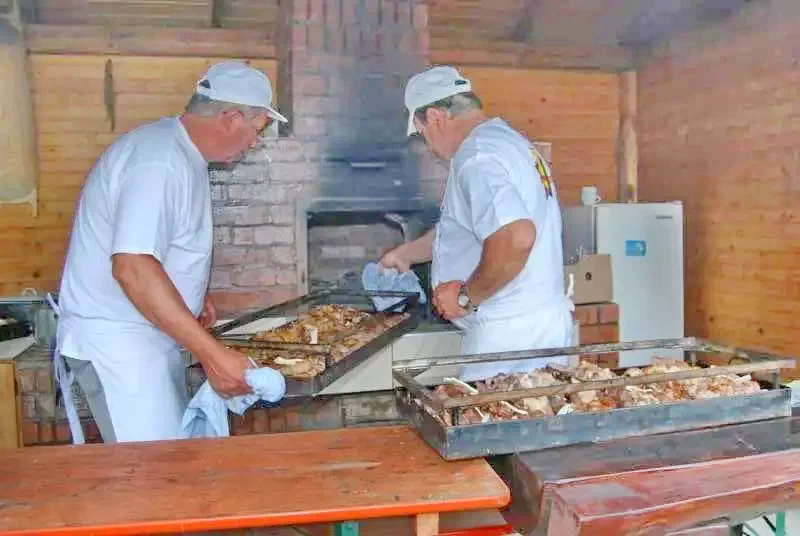 Sub Cetate - Pensiunea și camping Zetevár |Zeteváralja - Zetavár Panzió és Kemping***  Zeteváralja 452556 thumb