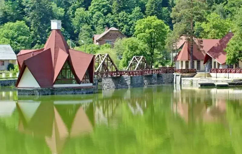 Harghita-Băi - Cabana Piatra Bufnitei|Hargitafürdő - Bagolykő menedékház Hargitafürdő 417161 thumb