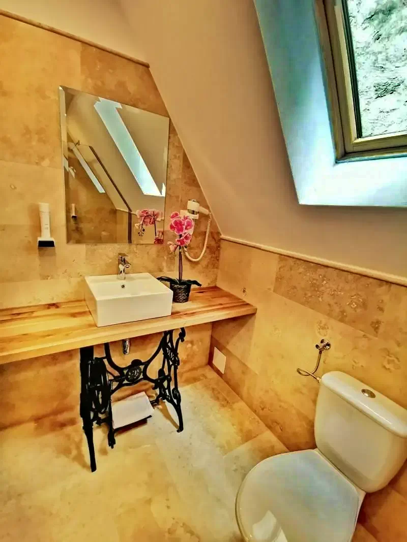 Sighișoara - Pensiunea Casa Kuhn**** | Segesvár - Casa Kuhn Panzió**** Segesvár 368927 thumb