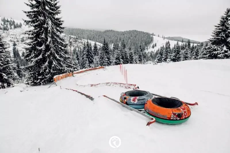 Lacu Roșu - Casuțele Turist*|Gyilkostó - Turista Faházak* Gyilkostó 454124 thumb