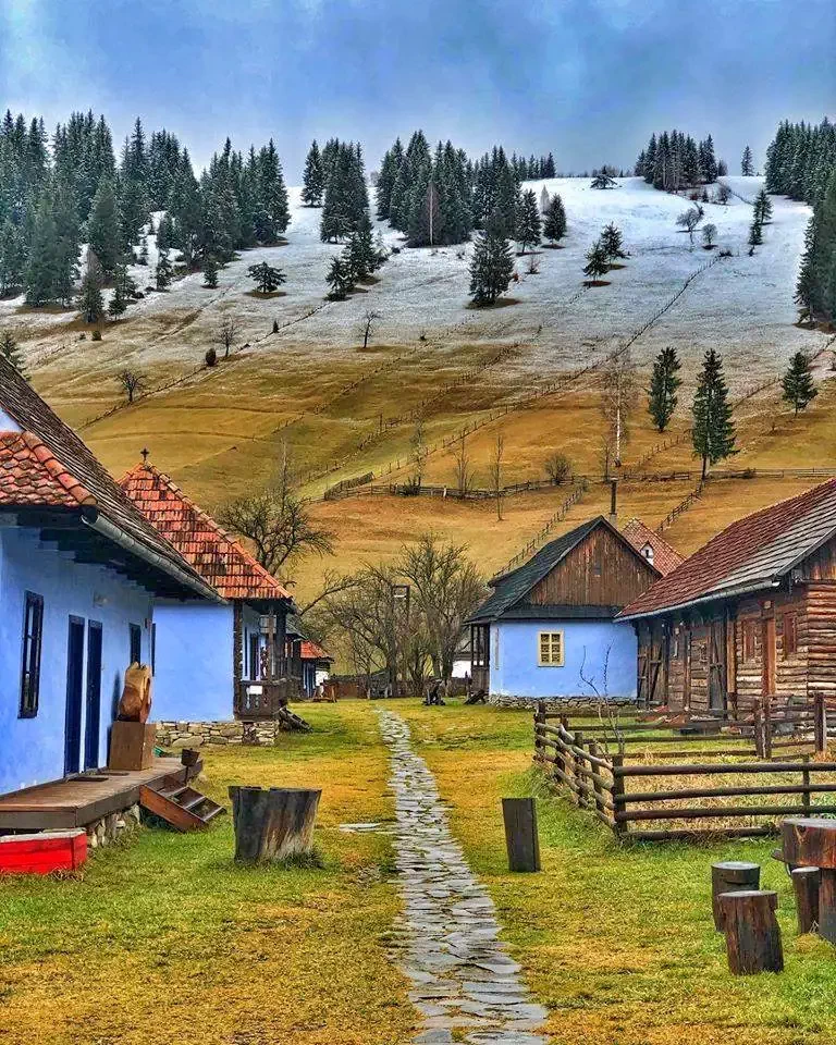 Lunca de Jos - Pensiunea Gyimesi Skanzen** |Gyimesközéplok - Gyimesi Skanzen Panzió** Gyimesközéplok 505005 thumb