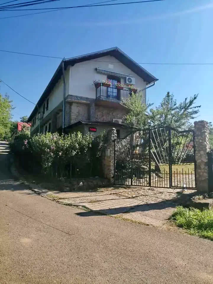 Cheile Nerei Sasca Romana Casa Dolly** |  Oláhszászka Dolly Panzió** Szászka 517072 thumb