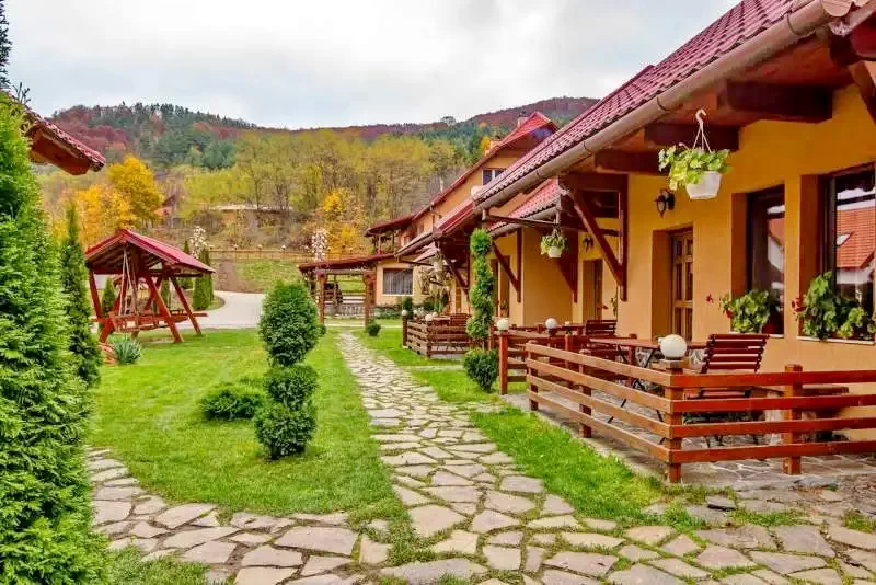 Corond - Pensiunea și Vila Patakmenti***|Korond - Patakmenti Kulcsosházak és Apartmanok*** Korond 603637 thumb