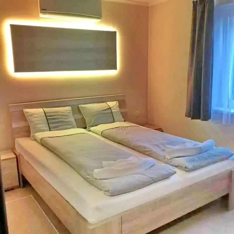 Hajdúszoboszló Szállás | Motel (K0689-4) A kép szerzői jogvédelem alatt állhat. Javasolt a kapcsolatfelvétel a jog tulajdonossal.