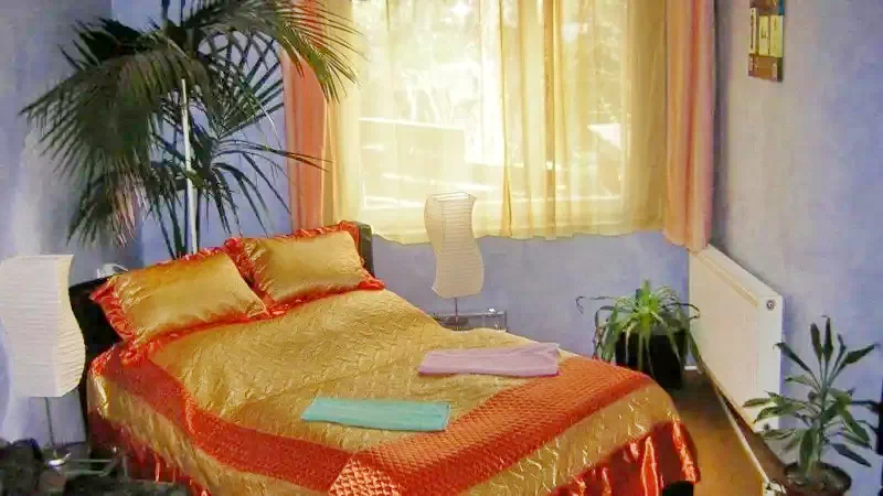 Mișcolț Cazare | Motel (K0764-1) Imaginea poate fi supusă drepturilor de autor. Se recomandă contactarea titularului drepturilor.