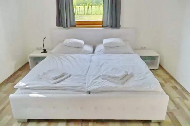  Cazare | Hotel**** (K0970-9) Imaginea poate fi supusă drepturilor de autor. Se recomandă contactarea titularului drepturilor.