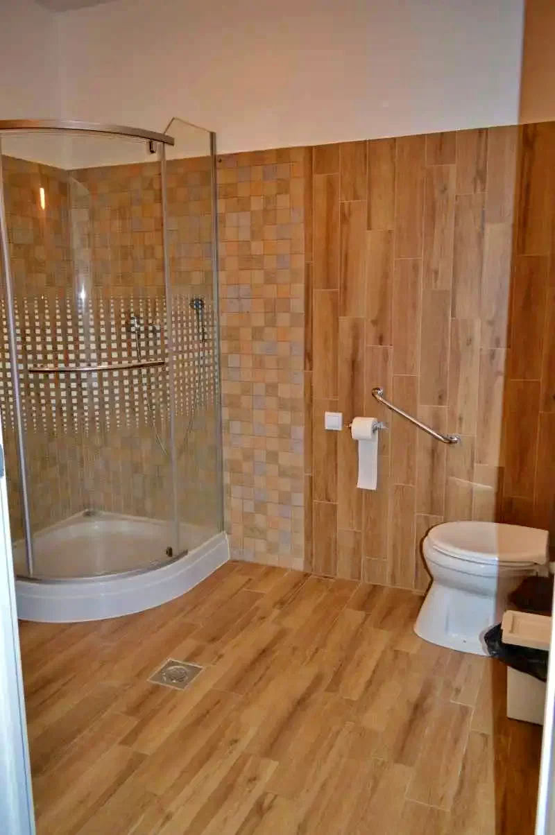  Cazare | Hotel**** (K0958-2) Imaginea poate fi supusă drepturilor de autor. Se recomandă contactarea titularului drepturilor.