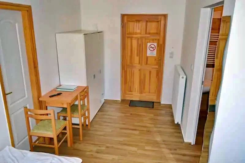  Cazare | Hotel**** (K0958-5) Imaginea poate fi supusă drepturilor de autor. Se recomandă contactarea titularului drepturilor.