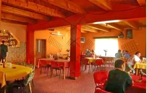  Szállás | Motel (K0712-4) A kép szerzői jogvédelem alatt állhat. Javasolt a kapcsolatfelvétel a jog tulajdonossal.