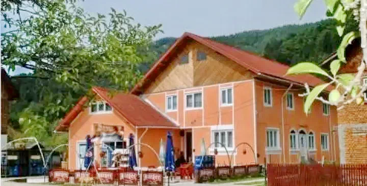 Brăduleț Cazare | Hostel (K0712-13) Imaginea poate fi supusă drepturilor de autor. Se recomandă contactarea titularului drepturilor.