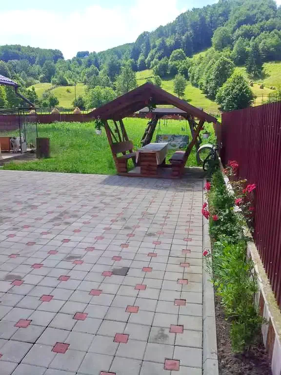 Frasin Cazare | Hostel (K0660-1) Imaginea poate fi supusă drepturilor de autor. Se recomandă contactarea titularului drepturilor.