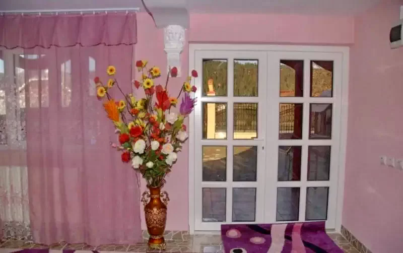 Frasin Cazare | Motel (K0660-32) Imaginea poate fi supusă drepturilor de autor. Se recomandă contactarea titularului drepturilor.