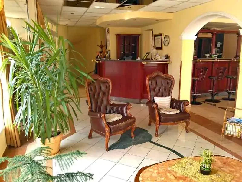 Mișcolț Cazare | Pensiune turistică (K0849-3) Imaginea poate fi supusă drepturilor de autor. Se recomandă contactarea titularului drepturilor.