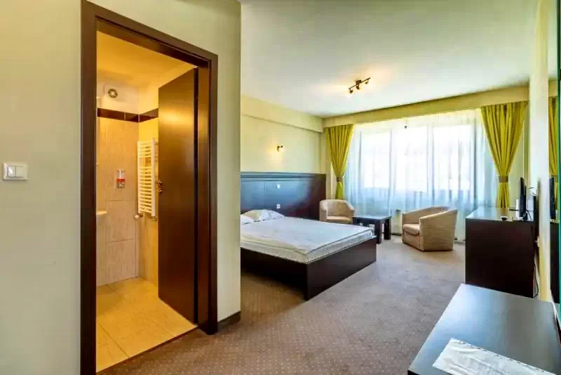 Târgu Mureș Cazare | Hotel*** (K1405-1) Imaginea poate fi supusă drepturilor de autor. Se recomandă contactarea titularului drepturilor.