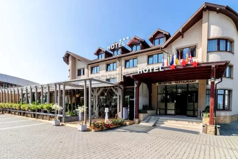 Târgu Mureș Cazare | Hotel*** (K1405-23) Imaginea poate fi supusă drepturilor de autor. Se recomandă contactarea titularului drepturilor.