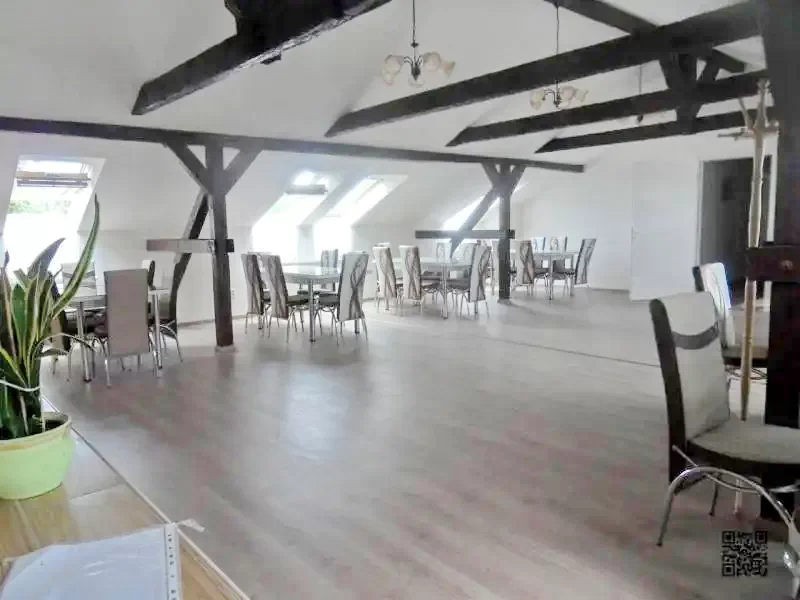  Cazare | Motel (K1327-4) Imaginea poate fi supusă drepturilor de autor. Se recomandă contactarea titularului drepturilor.