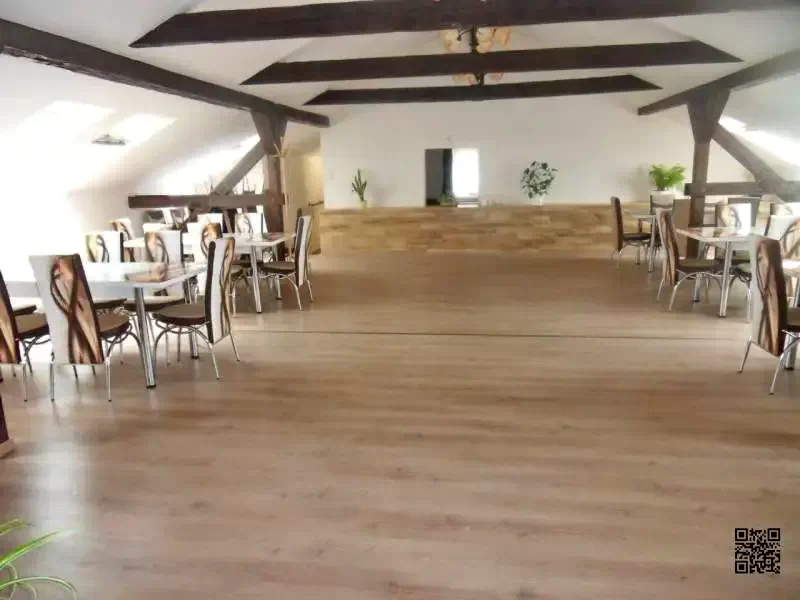  Cazare | Motel (K1327-5) Imaginea poate fi supusă drepturilor de autor. Se recomandă contactarea titularului drepturilor.