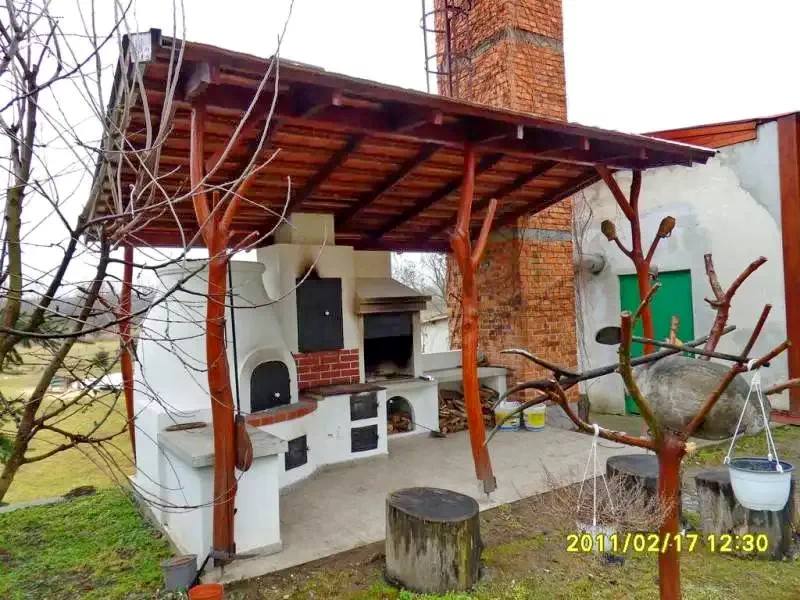  Cazare | Motel (K1327-7) Imaginea poate fi supusă drepturilor de autor. Se recomandă contactarea titularului drepturilor.