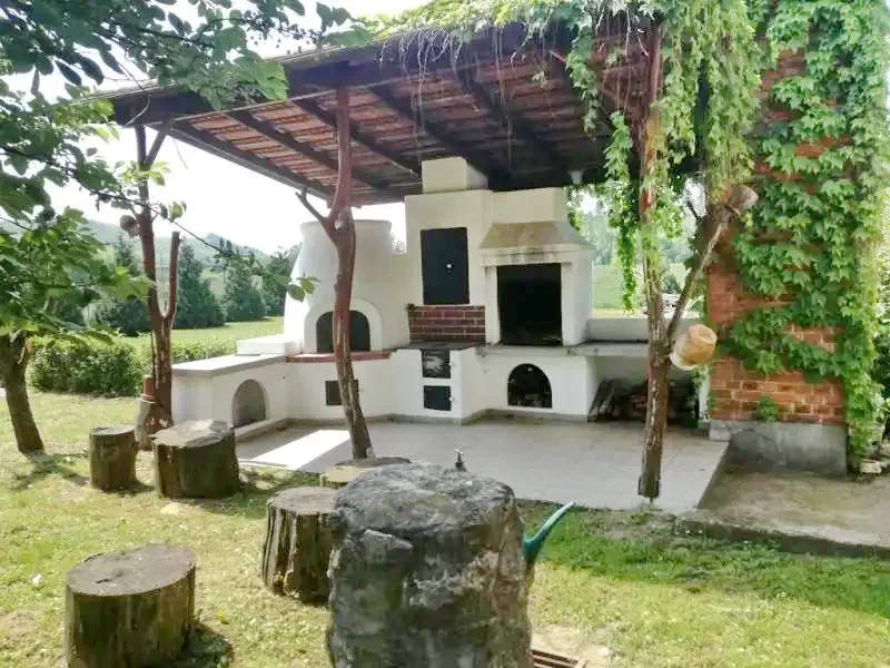  Cazare | Motel (K1327-8) Imaginea poate fi supusă drepturilor de autor. Se recomandă contactarea titularului drepturilor.