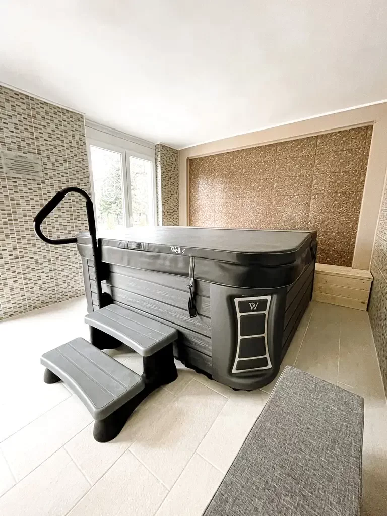  Cazare | Pensiune turistică (K1085-38) Imaginea poate fi supusă drepturilor de autor. Se recomandă contactarea titularului drepturilor.