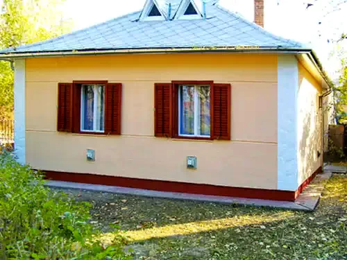  Cazare | Sat de vacanță (K0669-12) Imaginea poate fi supusă drepturilor de autor. Se recomandă contactarea titularului drepturilor.