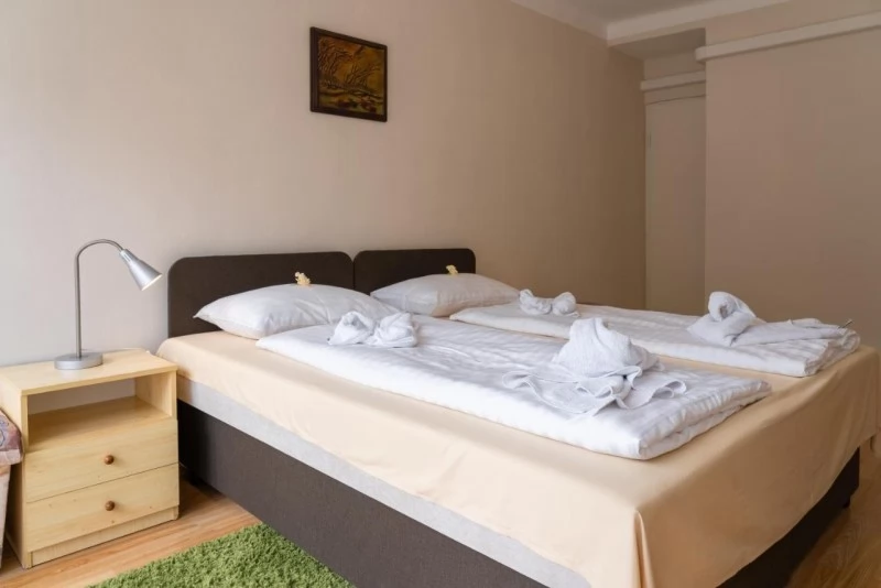  Cazare | Motel (K1047-4) Imaginea poate fi supusă drepturilor de autor. Se recomandă contactarea titularului drepturilor.