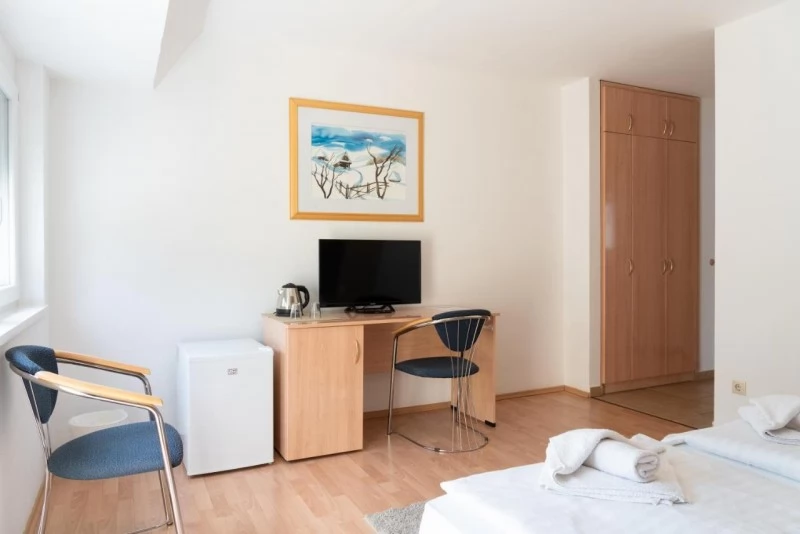  Cazare | Hotel**** (K1048-6) Imaginea poate fi supusă drepturilor de autor. Se recomandă contactarea titularului drepturilor.