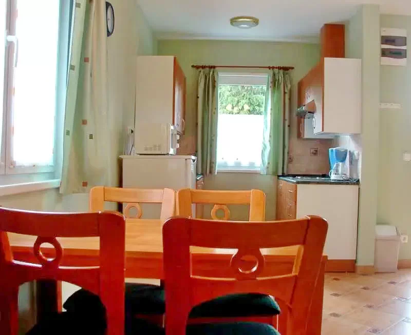 Cazare Esztergom / Gran Camping. Imaginea poate fi supusă drepturilor de autor. Se recomandă contactarea titularului drepturilor.