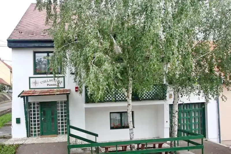 Eger Cazare | Motel (K0842-36) Imaginea poate fi supusă drepturilor de autor. Se recomandă contactarea titularului drepturilor.