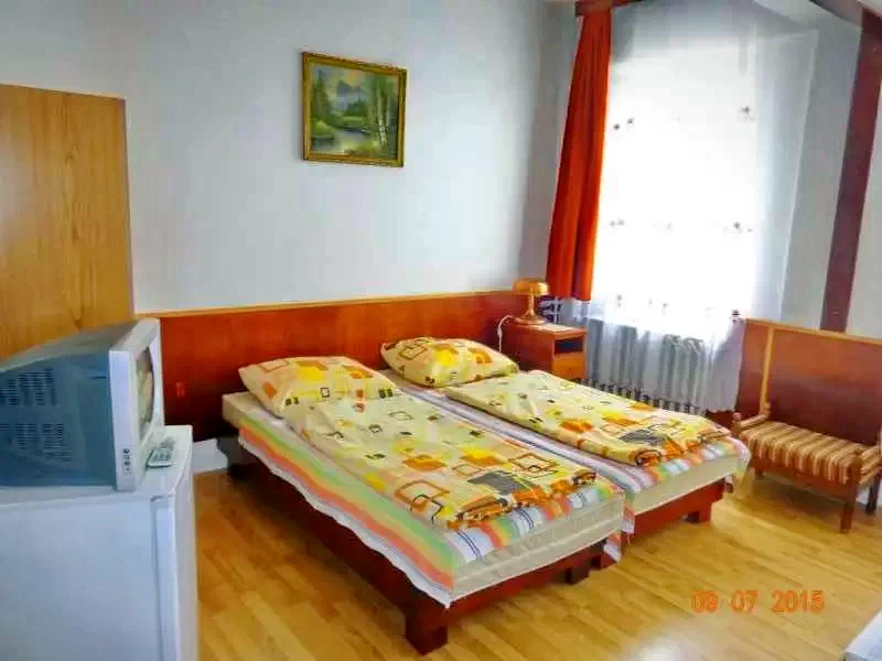  Cazare | Hotel*** (K0840-16) Imaginea poate fi supusă drepturilor de autor. Se recomandă contactarea titularului drepturilor.