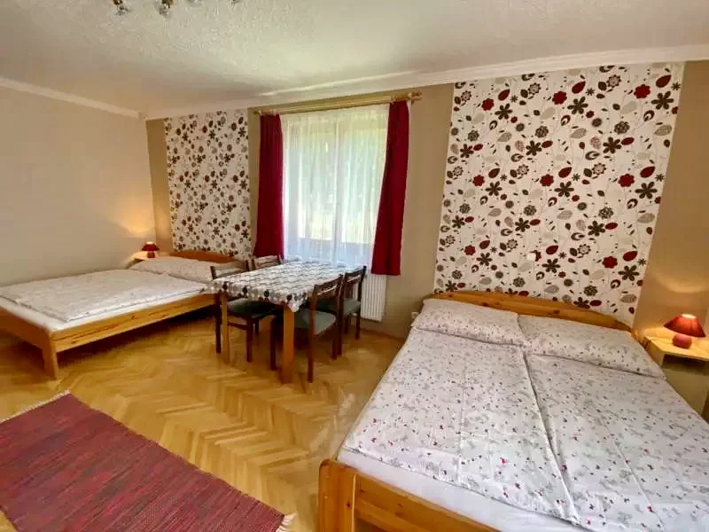 Hajdúszoboszló Szállás | Motel (K0671-3) A kép szerzői jogvédelem alatt állhat. Javasolt a kapcsolatfelvétel a jog tulajdonossal.