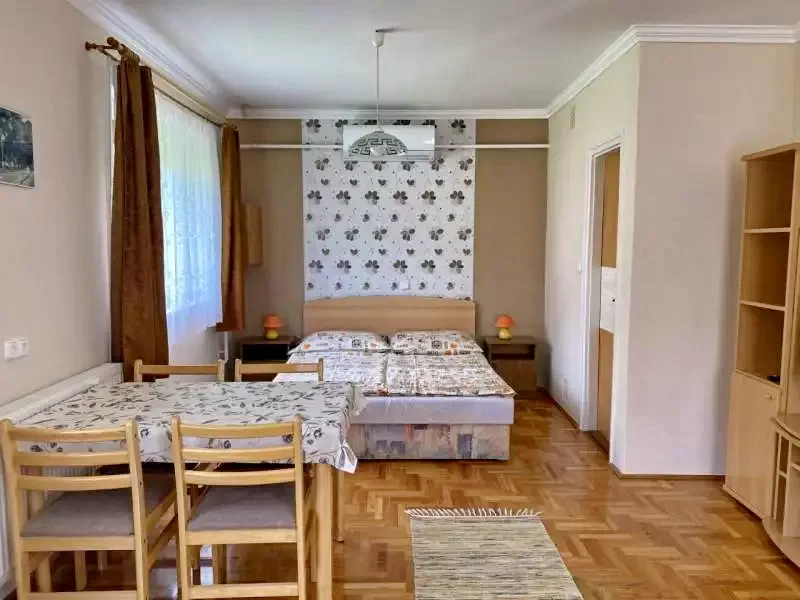 Hajdúszoboszló Szállás | Motel (K0671-20) A kép szerzői jogvédelem alatt állhat. Javasolt a kapcsolatfelvétel a jog tulajdonossal.