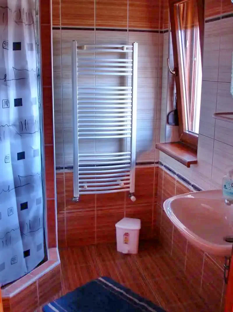  Cazare | Hotel**** (K0844-19) Imaginea poate fi supusă drepturilor de autor. Se recomandă contactarea titularului drepturilor.