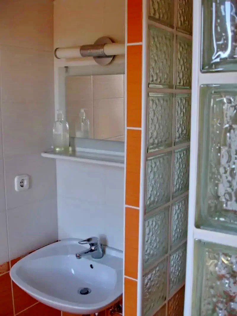  Cazare | Hotel**** (K0844-33) Imaginea poate fi supusă drepturilor de autor. Se recomandă contactarea titularului drepturilor.