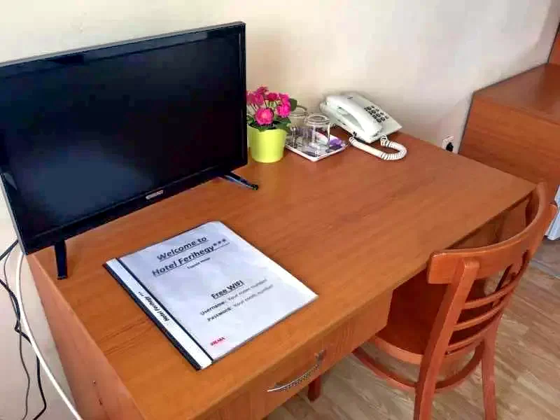  Cazare | Pensiune turistică (K1050-16) Imaginea poate fi supusă drepturilor de autor. Se recomandă contactarea titularului drepturilor.