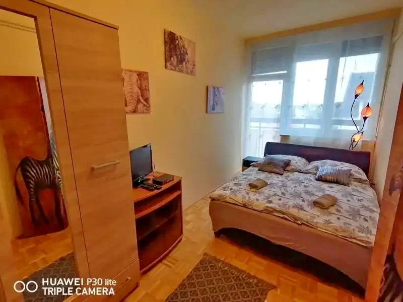 Hajdúszoboszló Szállás | Apartmanház (K1164-13) A kép szerzői jogvédelem alatt állhat. Javasolt a kapcsolatfelvétel a jog tulajdonossal. Hajdúszoboszló Szállás | Apartmanház (K1164-13) A kép szerzői jogvédelem alatt állhat. Javasolt a kapcsolatfelvétel a jog tulajdonossal.