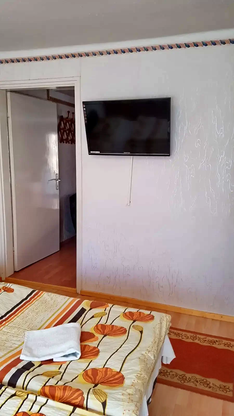  Cazare | Bungalow (K0915-8) Imaginea poate fi supusă drepturilor de autor. Se recomandă contactarea titularului drepturilor.