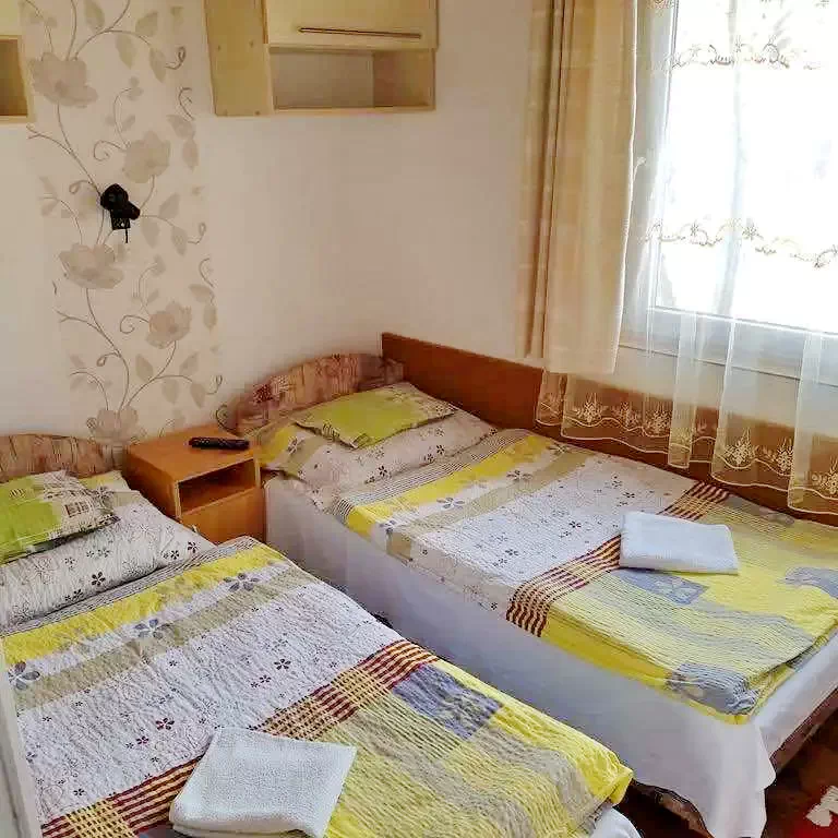 Hajdúszoboszló Szállás | Apartmanház (K0927-6) A kép szerzői jogvédelem alatt állhat. Javasolt a kapcsolatfelvétel a jog tulajdonossal.