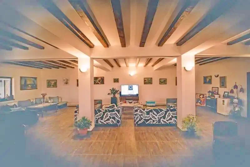 Tulcea Cazare | Motel (K1312-3) Imaginea poate fi supusă drepturilor de autor. Se recomandă contactarea titularului drepturilor.