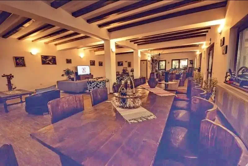 Tulcea Cazare | Motel (K1312-8) Imaginea poate fi supusă drepturilor de autor. Se recomandă contactarea titularului drepturilor.