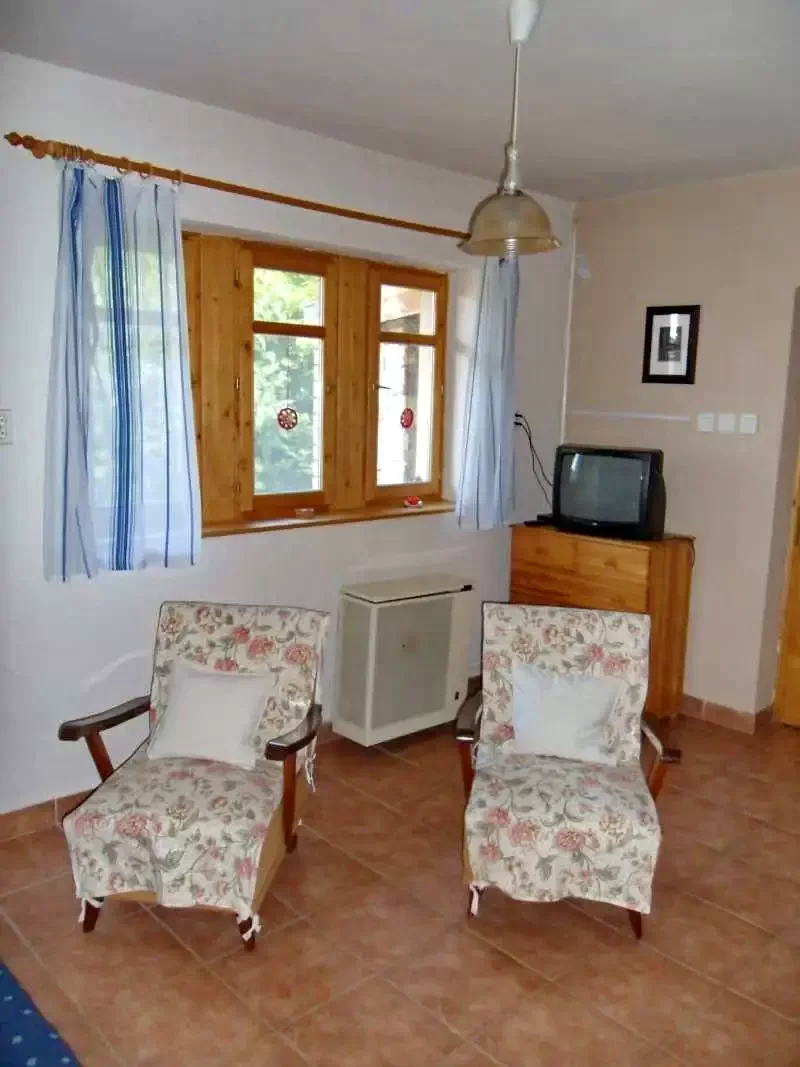  Cazare | Hotel**** (K0834-17) Imaginea poate fi supusă drepturilor de autor. Se recomandă contactarea titularului drepturilor.