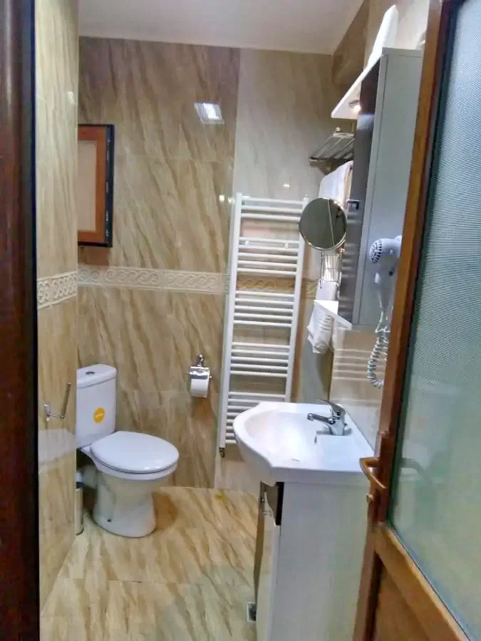 Slănic Cazare | Camping / Popas turistic (K0550-7) Imaginea poate fi supusă drepturilor de autor. Se recomandă contactarea titularului drepturilor.