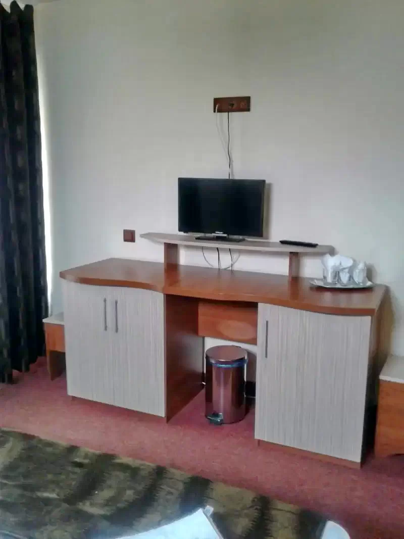 Slănic Cazare | Camping / Popas turistic (K0550-16) Imaginea poate fi supusă drepturilor de autor. Se recomandă contactarea titularului drepturilor.