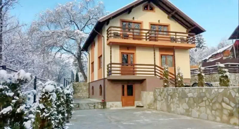 Slănic Cazare | Camping / Popas turistic (K0550-23) Imaginea poate fi supusă drepturilor de autor. Se recomandă contactarea titularului drepturilor.