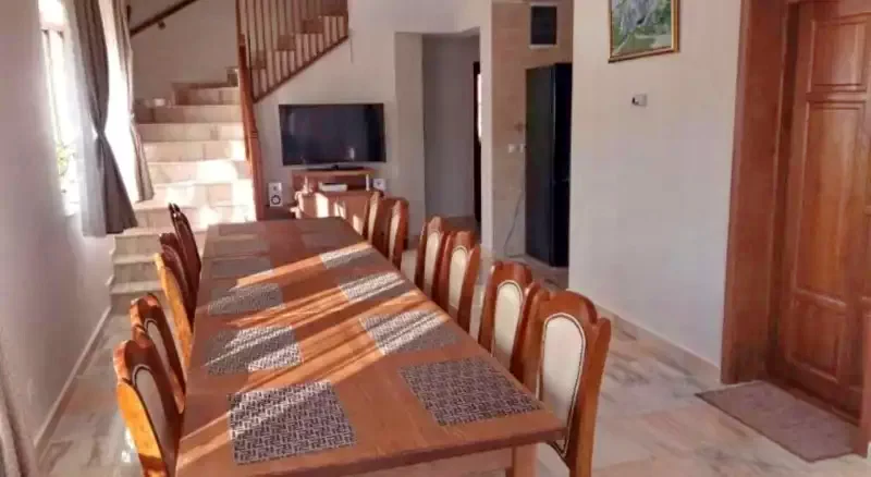 Slănic Cazare | Camping / Popas turistic (K0550-25) Imaginea poate fi supusă drepturilor de autor. Se recomandă contactarea titularului drepturilor.