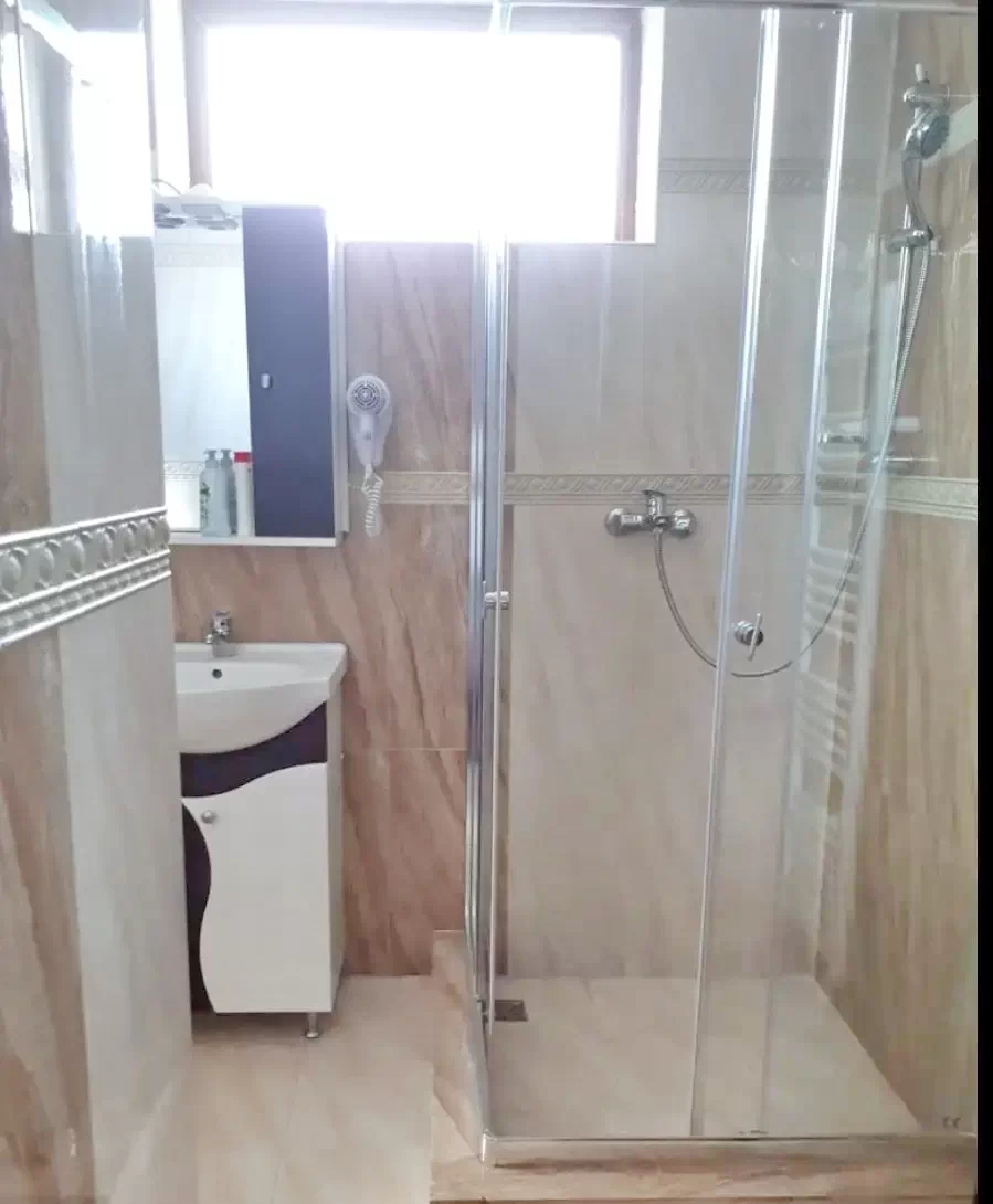 Slănic Cazare | Camping / Popas turistic (K0550-29) Imaginea poate fi supusă drepturilor de autor. Se recomandă contactarea titularului drepturilor.