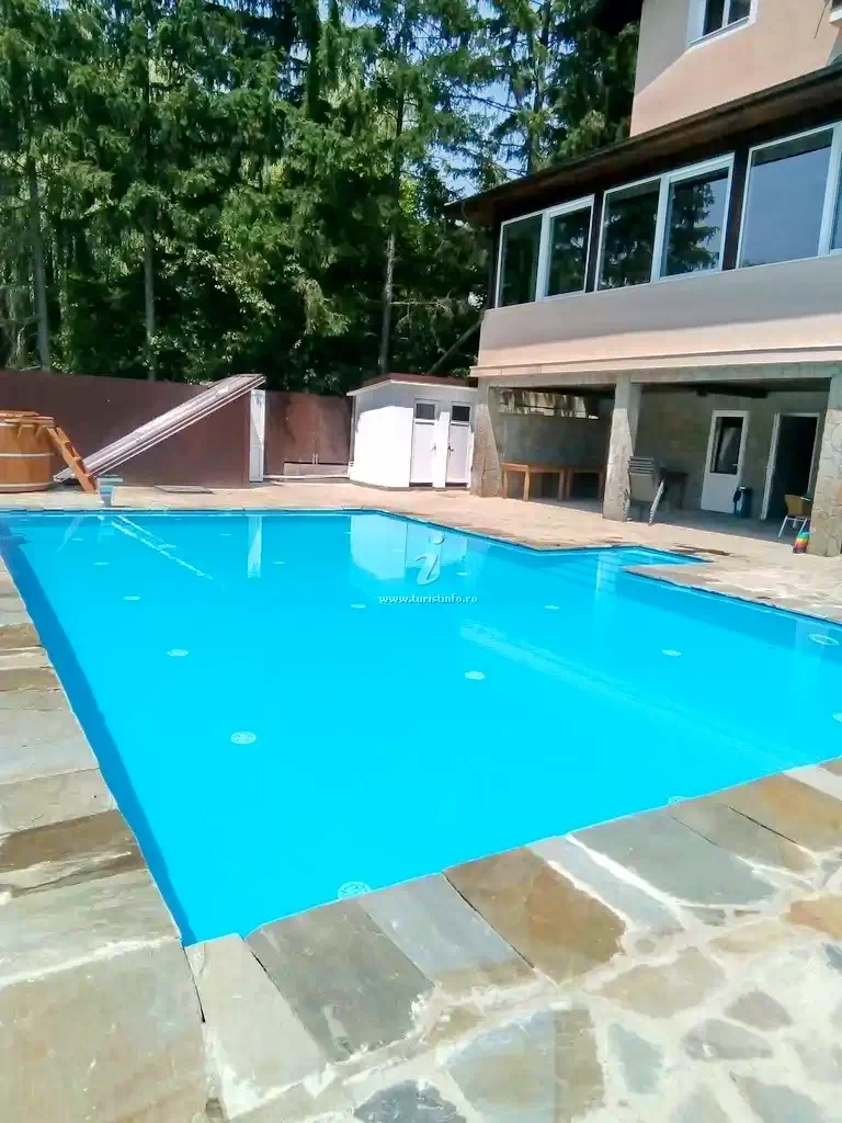  Szállás | Kemping / turistapihenő (K0550-37) A kép szerzői jogvédelem alatt állhat. Javasolt a kapcsolatfelvétel a jog tulajdonossal.